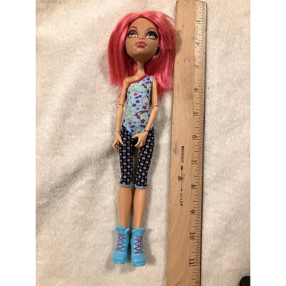 Monster High Doll  Howleen Wolf Dance Class with Outfit And Shoes 2011 - Picture 4 of 7